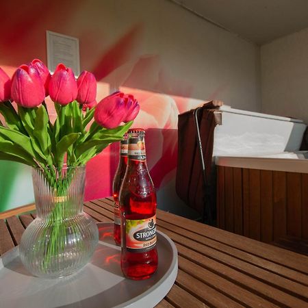 Lilien Deluxe Apartman Gyula Kültér fotó