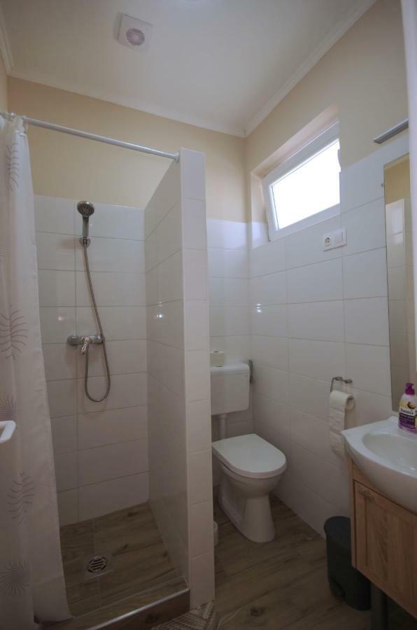 Lilien Deluxe Apartman Gyula Kültér fotó